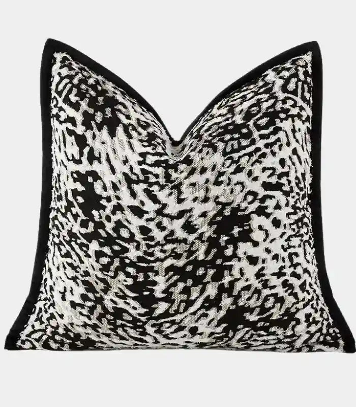 1003 Leopard Print Jacquard Cushion Cover – Bold Black and White Animal Pattern