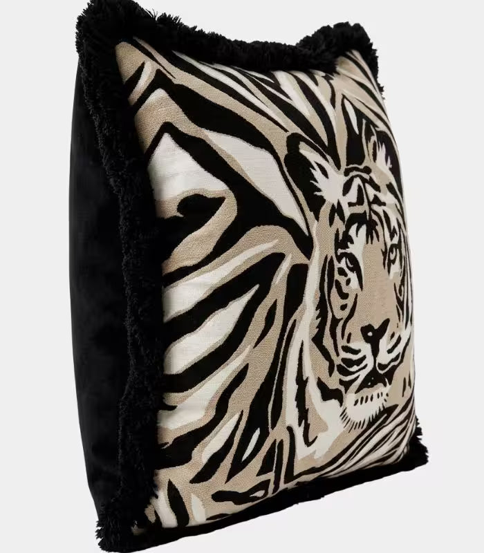 1054 Nocturne Woven Cushion Cover – Tiger Portrait Design in Black and White 45 x 45 cm