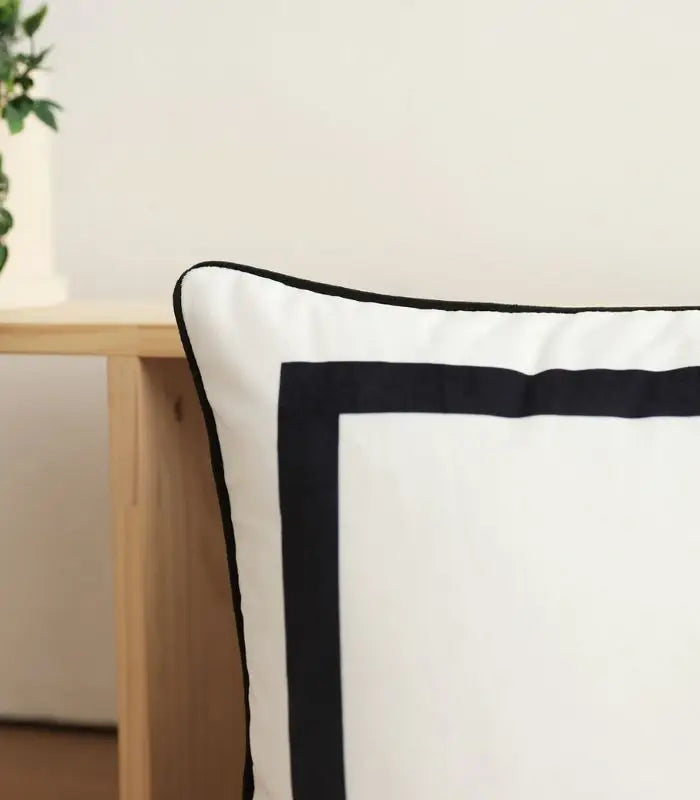 1020 Set of 2 Pcs Elegant Square Velvet Cushion Covers 45x45 cm