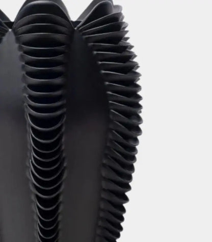 1210 Elara Sculptural Wave Vase | Modern Ribbed Resin Decorative Vessel 28 cm