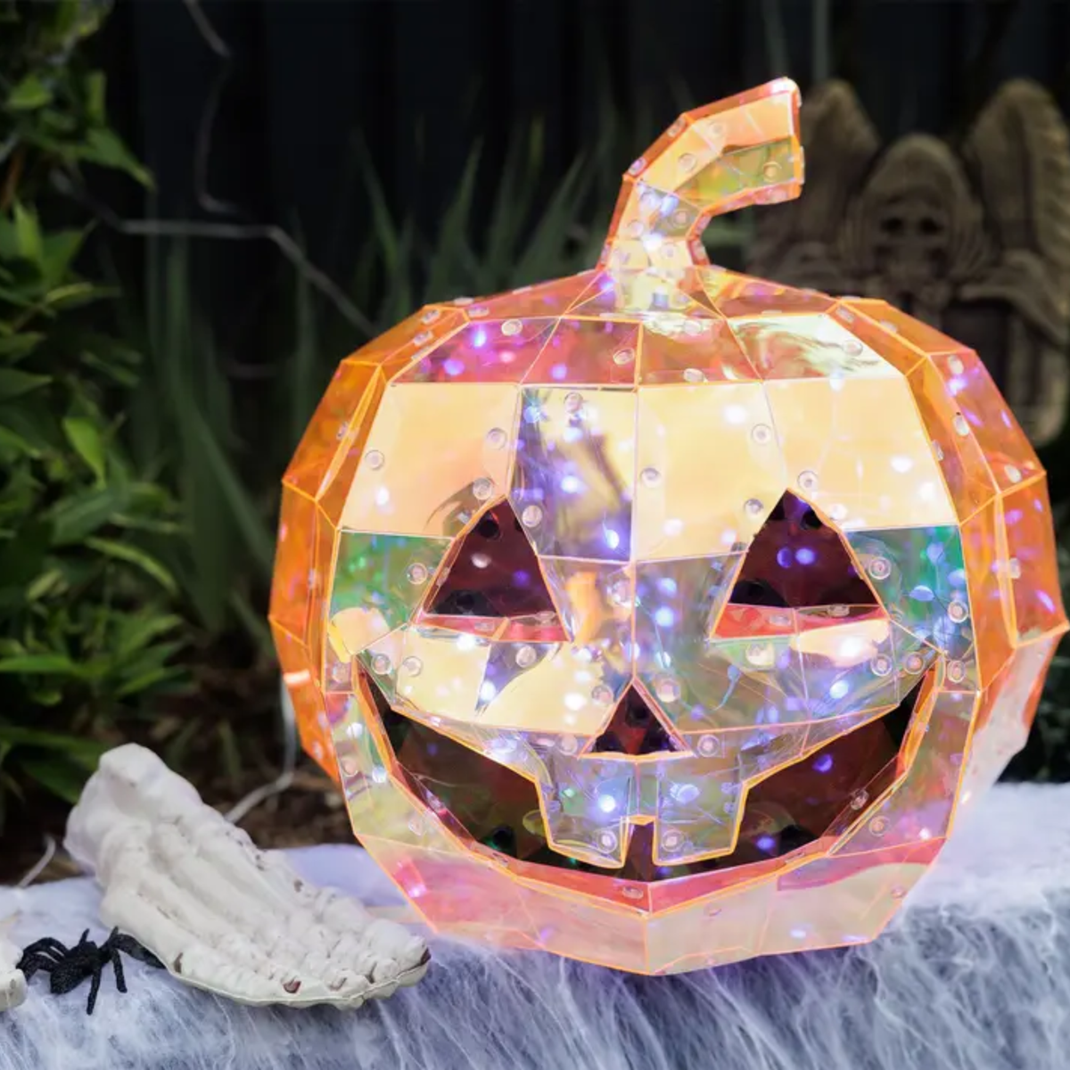 Holographic pumpkin light with remote control