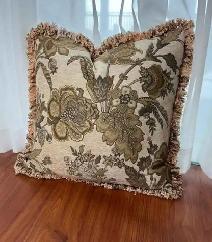 1011 Vintage Style Floral Chenille Cushion Cover 45 x 45 cm