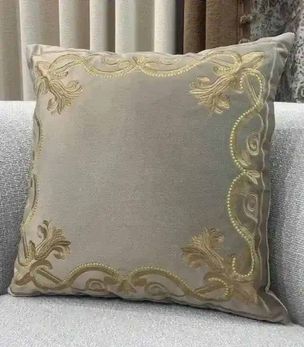 1019 Baroque Embroidered Velvet Cushion Cover - Metallic Thread Border Design - 45x45cm (18x8) - Decorative Throw Pillow Cases