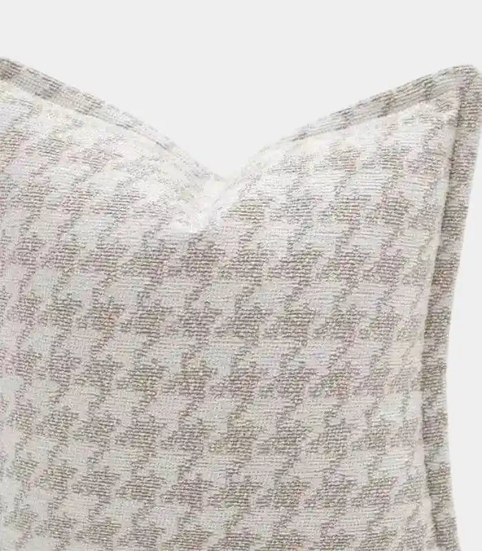 1008 Heritage Houndstooth Cushion Cover – Classic Woven Pattern 45 x 45 cm