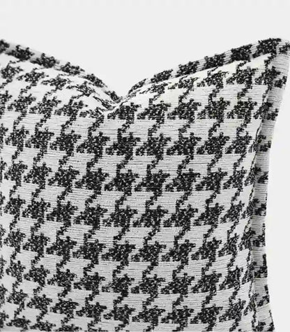 1008 Heritage Houndstooth Cushion Cover – Classic Woven Pattern 45 x 45 cm