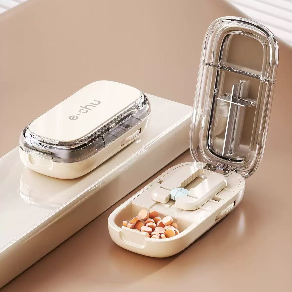 Pill Cutter Tablet Splitter, Press Style Pill Cutter with Pill Storage, Adjustable Tablet Cutter for Splitting Pills, Portable Medicine Cutter for Pets, Travel and Home Use