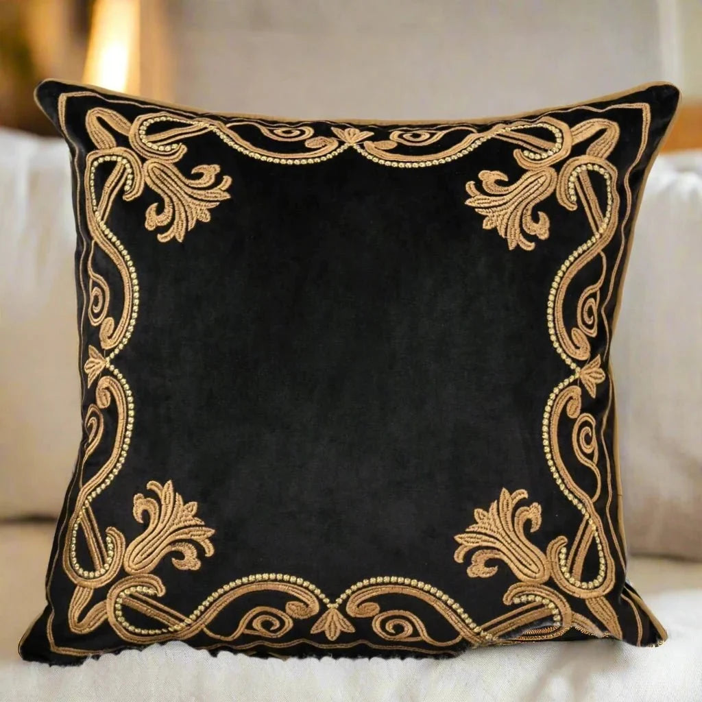 1188 Baroque Embroidered Pillow Cover