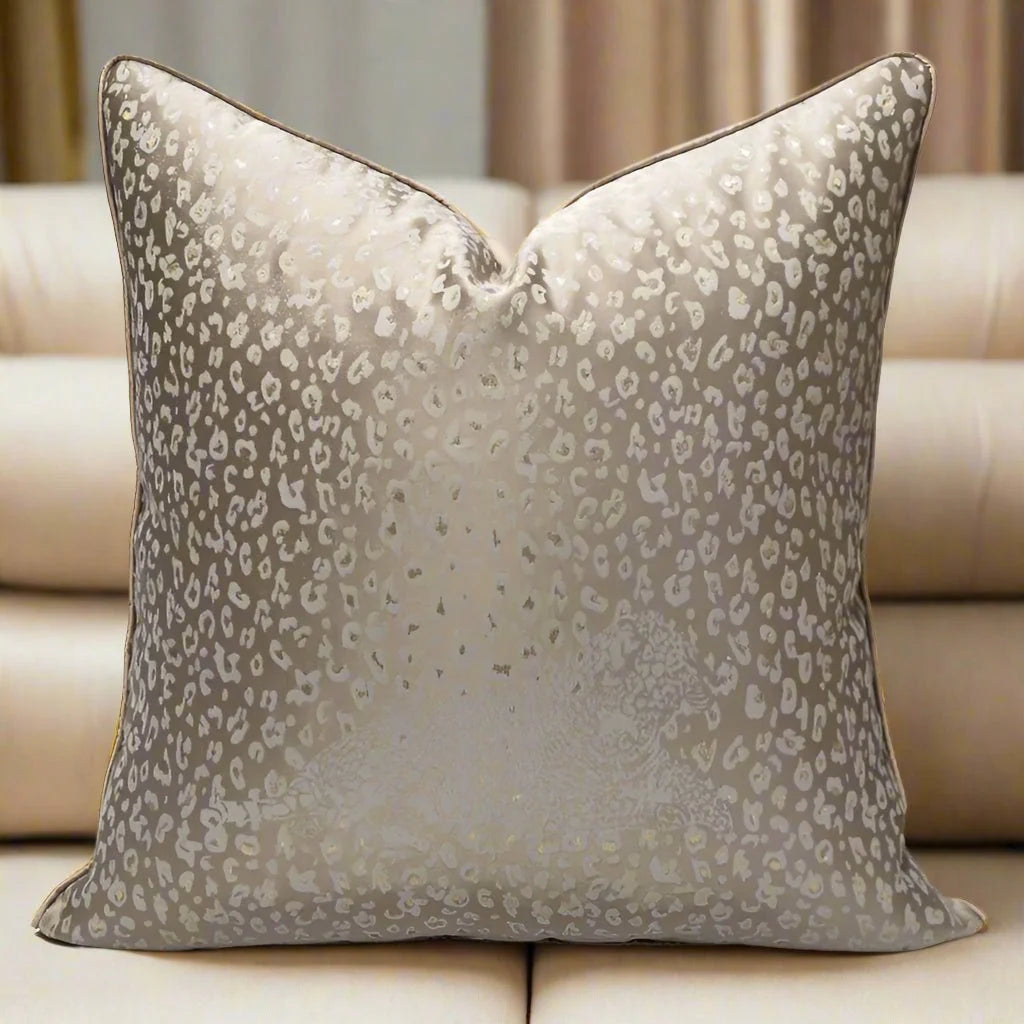 1140 Leopard Elegance Pillow Covers