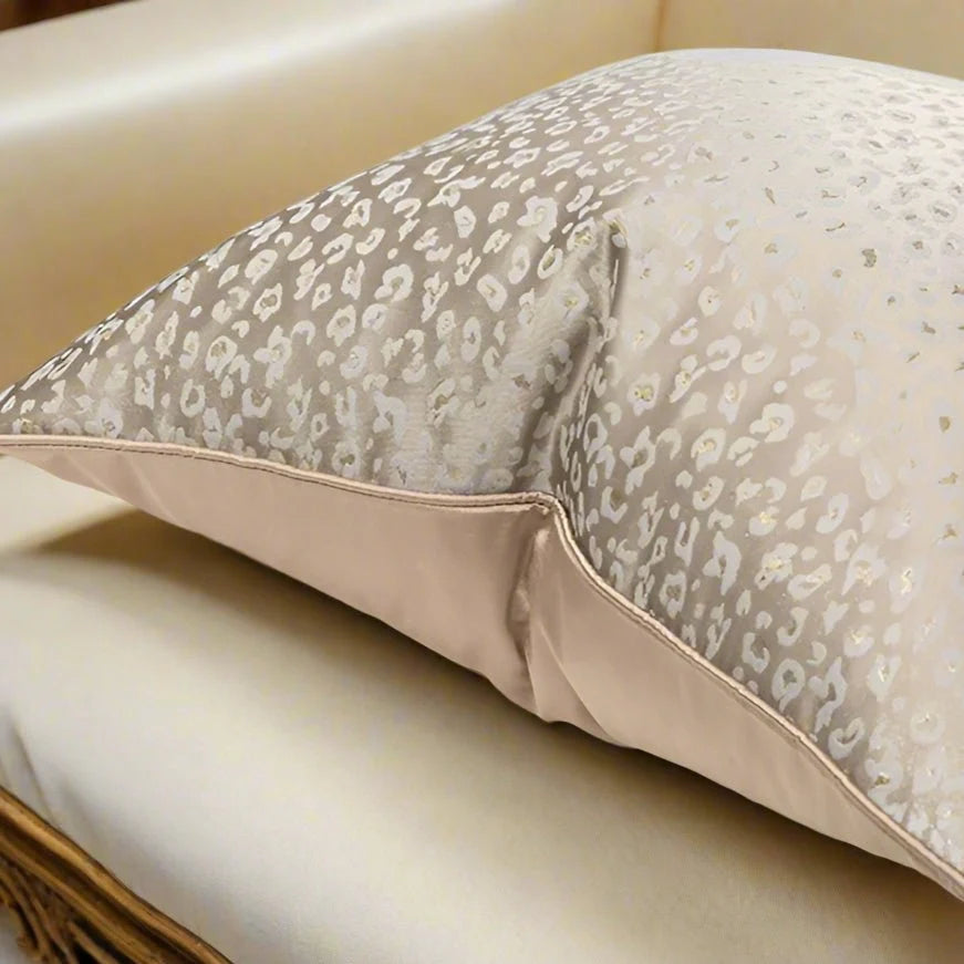 1140 Leopard Elegance Pillow Covers