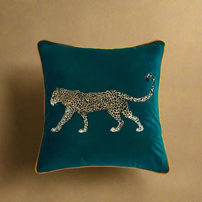 1192 Feline Majesty Embroidered Pillow Cover