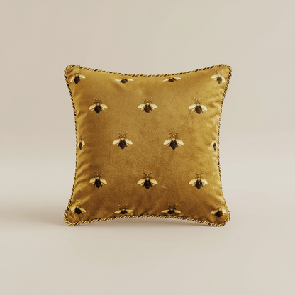 1096 Golden Queen Bee Pillow Cover