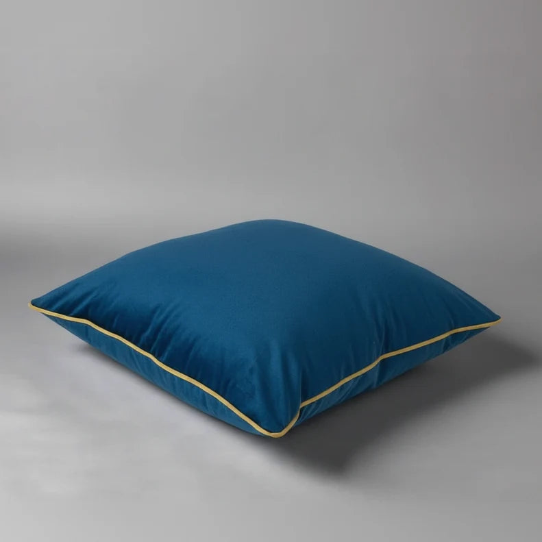 1198 Magnifique Velvet Pillow Covers