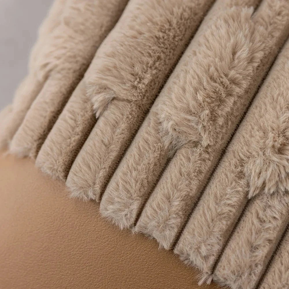 1133 Palais Essence Pillow Cover
