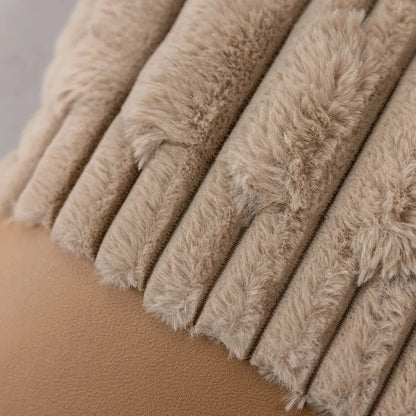 1133 Palais Essence Pillow Cover
