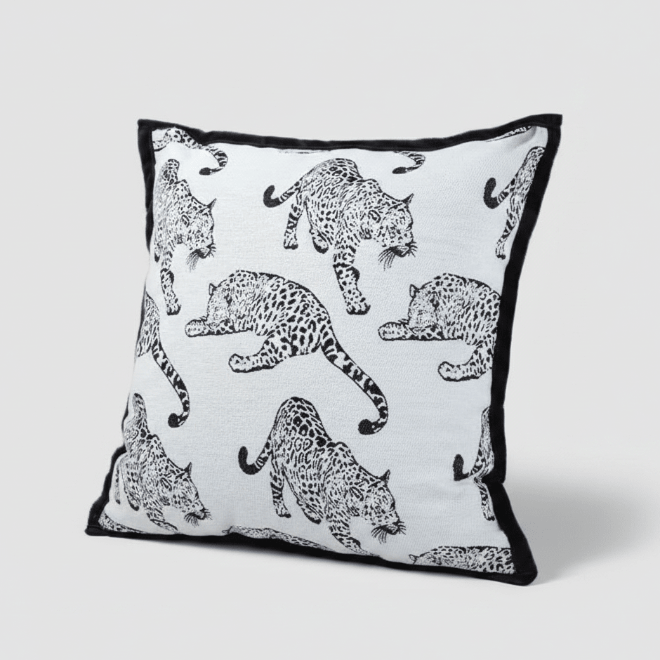 1098 Panthera Jacquard Pillow Cover