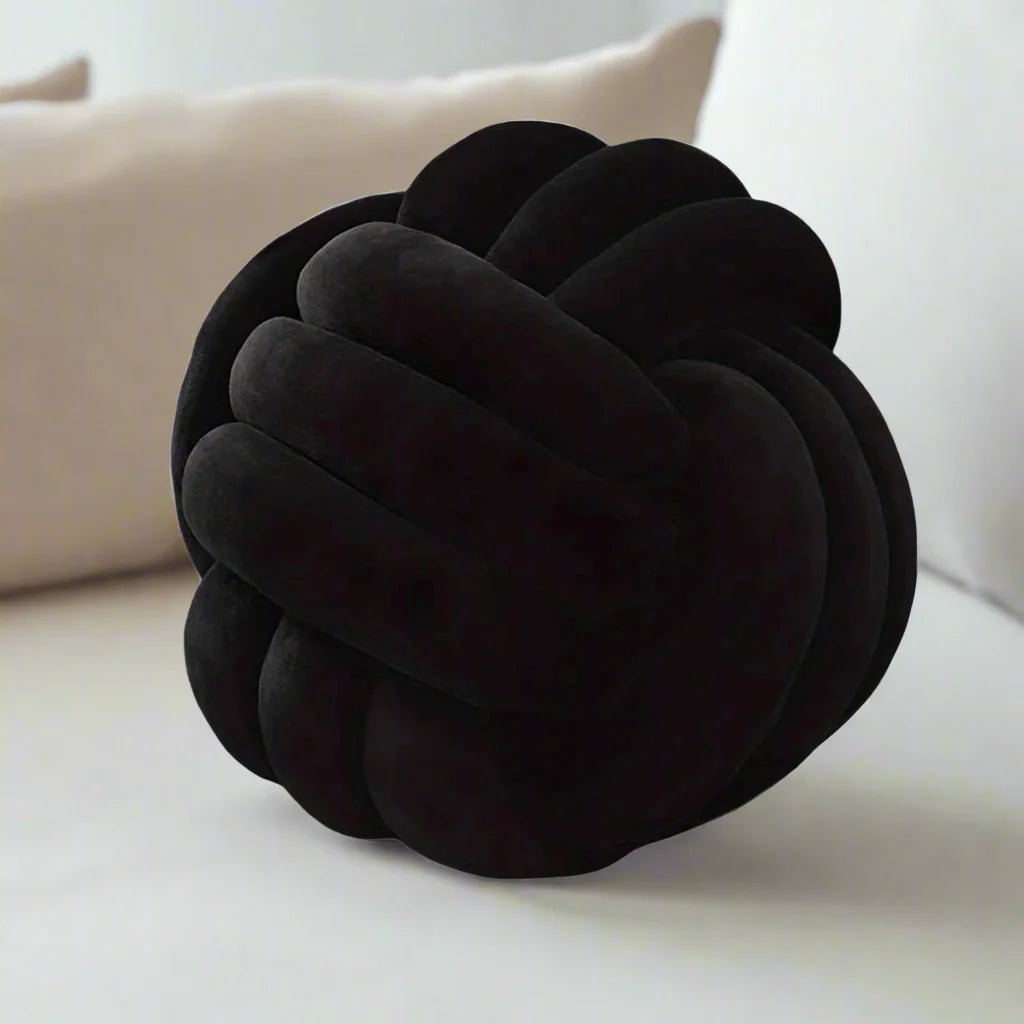 1194 Cozy Knot Ball Pillow
