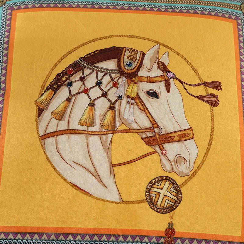 1181 Yellow Horse Velvet Pillow Cover